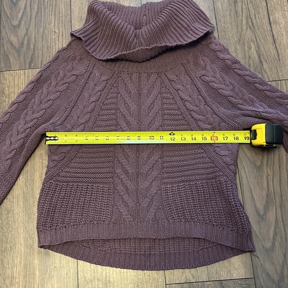 Express purple chunky turtleneck sweater size small - Picture 4 of 5